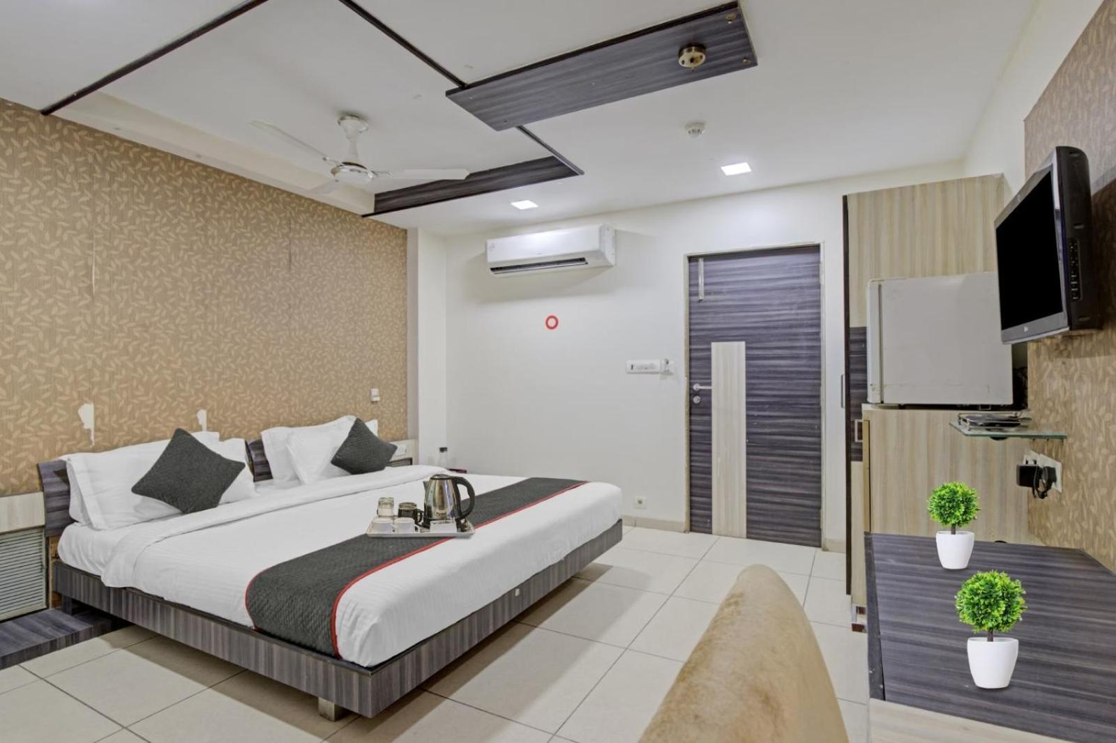Hotel Tej International Plaza Near Igi Airport Delhi 4*